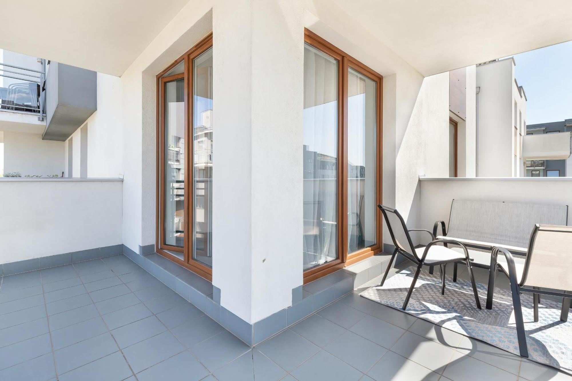 Jasny & Przestronny Apartament Z Balkonem I Parkingiem By Rent Like Home グディニャ エクステリア 写真